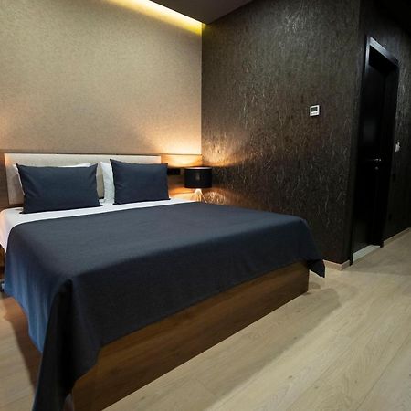 Snow Rooms Hotel 구다우리 외부 사진