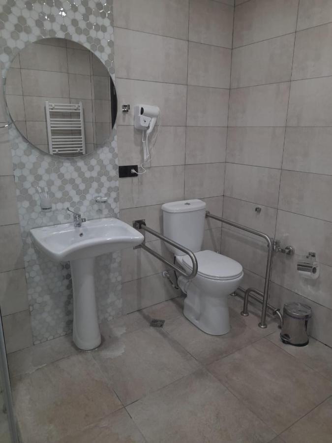 Snow Rooms Hotel 구다우리 외부 사진