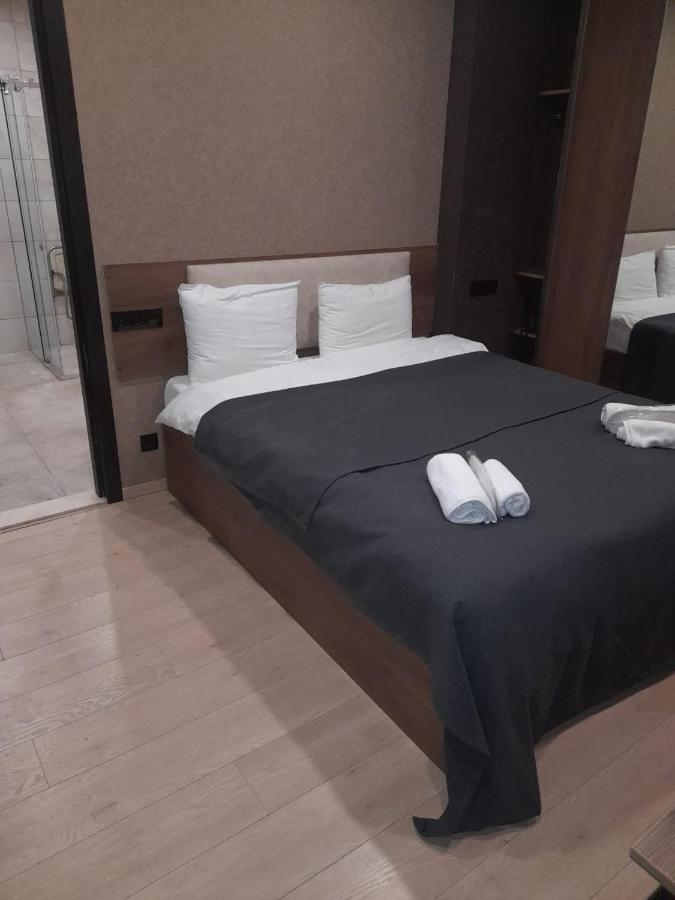 Snow Rooms Hotel 구다우리 외부 사진