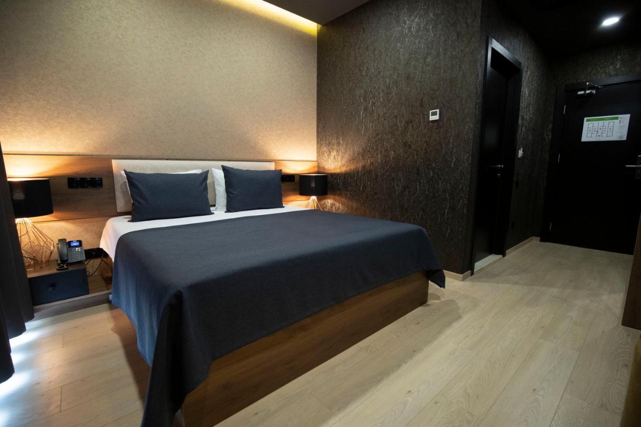 Snow Rooms Hotel 구다우리 외부 사진