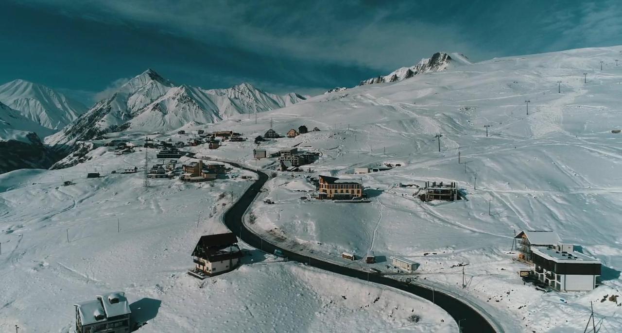 Snow Rooms Hotel 구다우리 외부 사진