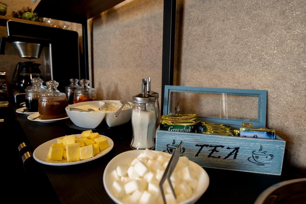 Snow Rooms Hotel 구다우리 외부 사진